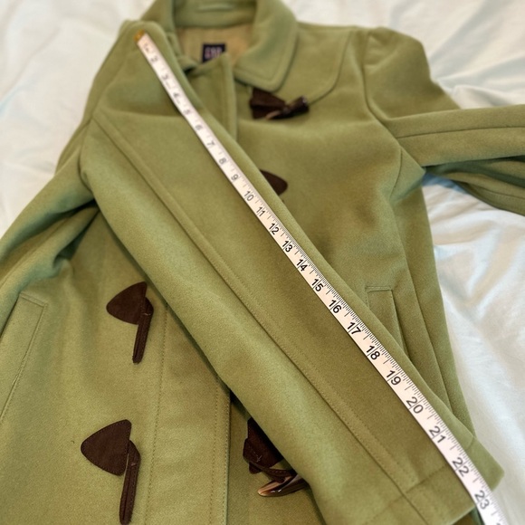 Gap Y2K Women’s size: medium. Green Wool Blend. Pea Coat. Full Zip up & Toggle - Picture 5 of 12